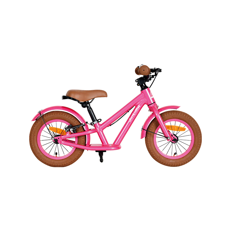 As bicicletas de equilíbrio são mais seguras do que as bicicletas com rodas de treinamento para crianças pequenas?