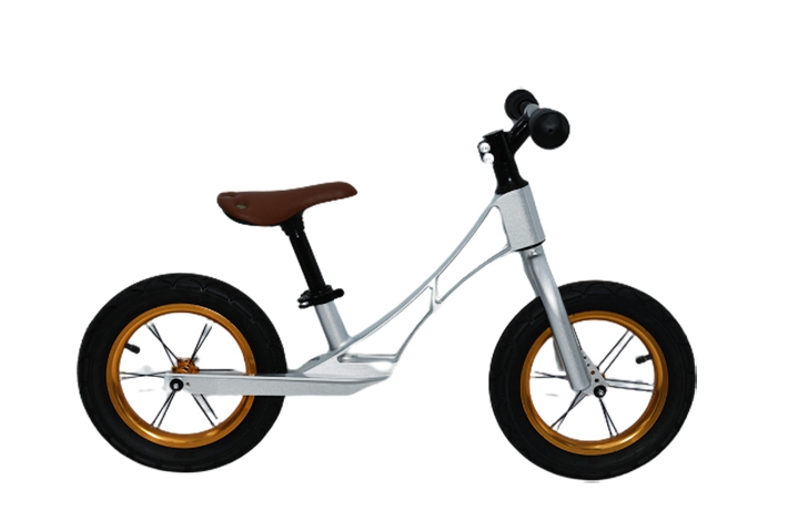 Fabricante de bicicletas infantis apresenta como instalar cabos de freio de bicicleta